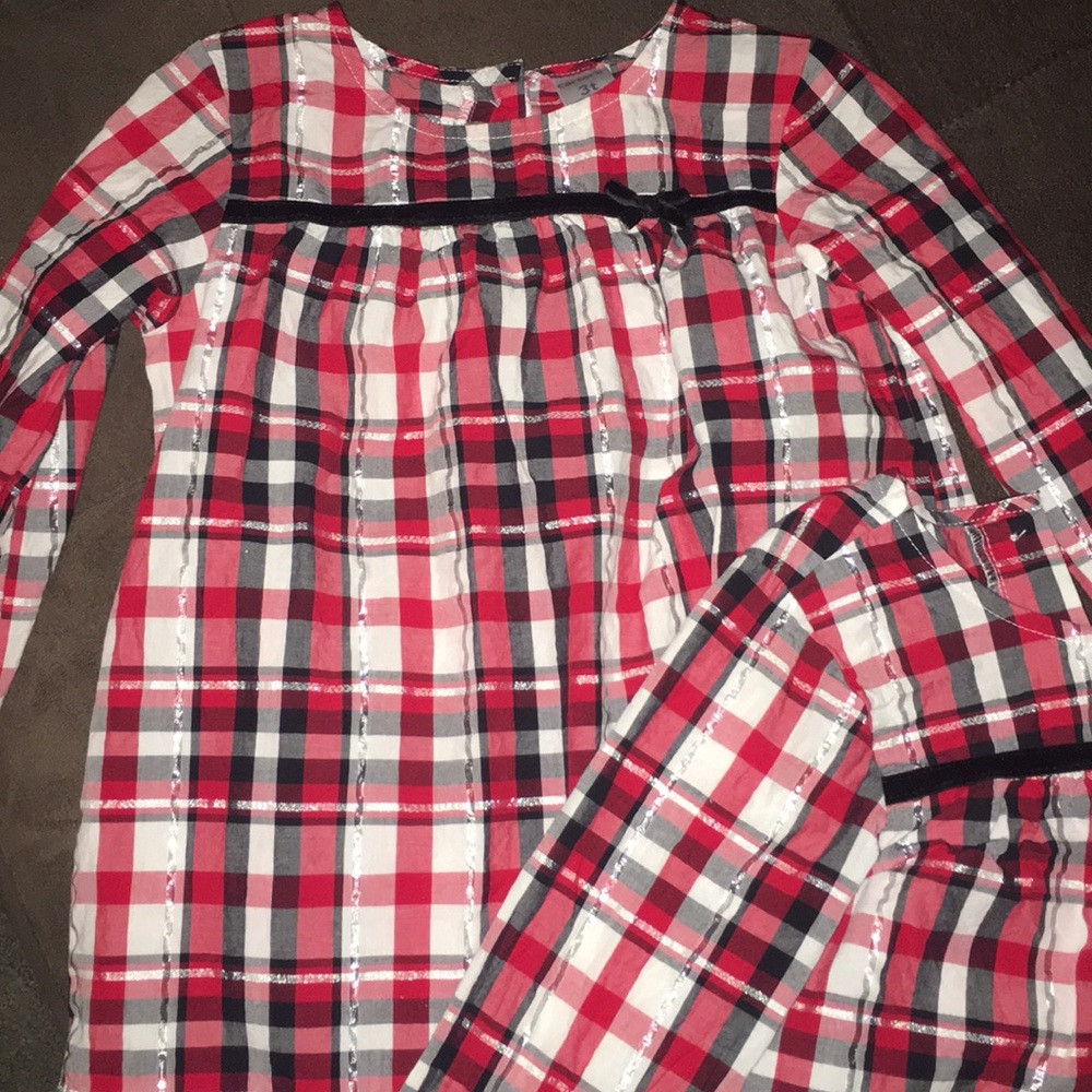 Twin girls’ set of 2 Carters long sleeve Shirts 3t - Picture 2 of 3